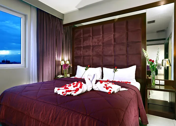 Royal Palm Hotel & Conference Center Cengkareng Giacarta